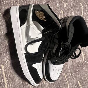 Nike Black Athletic Sneakers Jordan